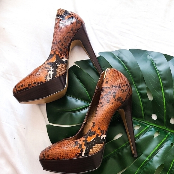 Lulu Townsend Corpcore Office Siren heels - Picture 5 of 14